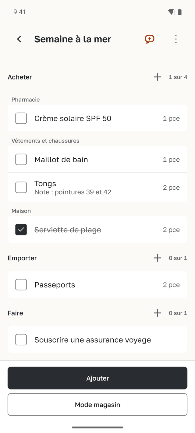 La liste d’une semaine à la mer avec les rubriques Acheter, Emporter et Faire ; un achat est coché.